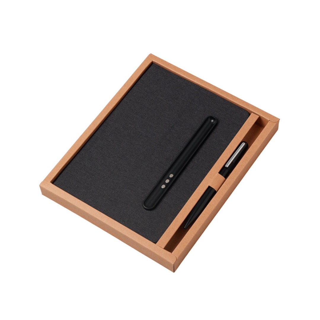 Набор блокнот А5 с магнитным держателем для ручки и подставкой для телефона и металлической шариковой ручкой "NotaBene", черный