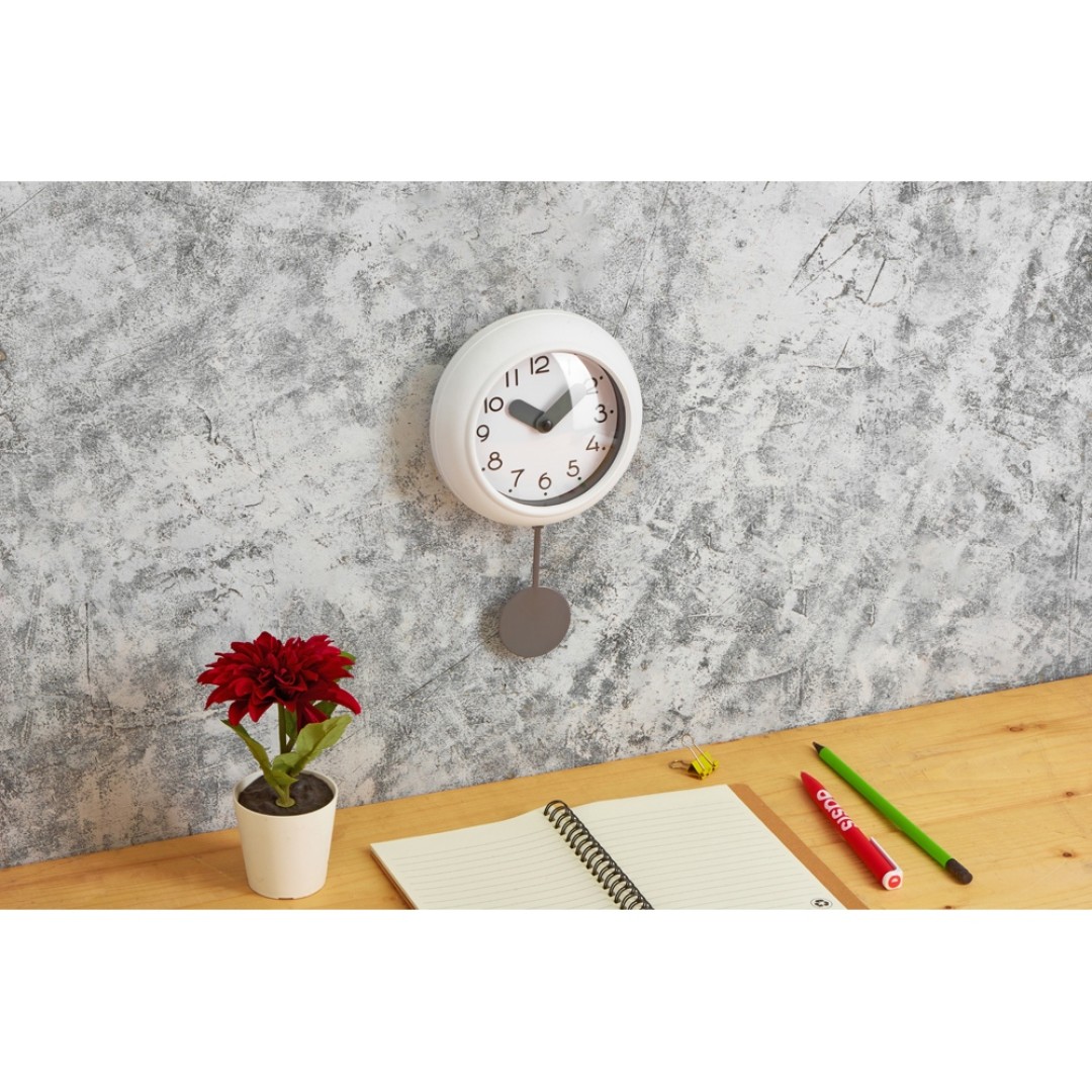 Настенные часы с маятником "Pendulum", белый