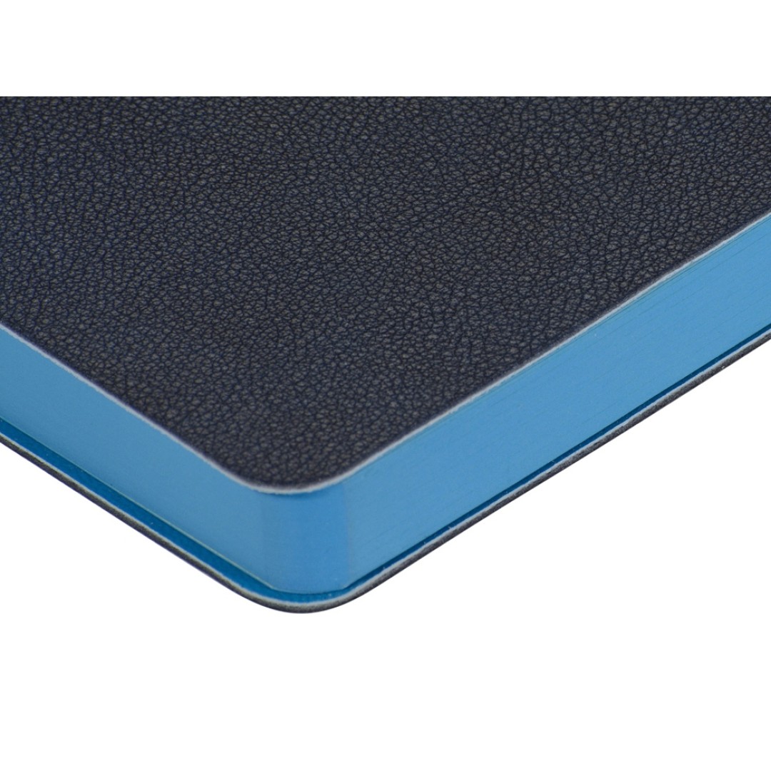 Ежедневник А5 датированный "Boston" 2026, темно-синий с голубым обрезом