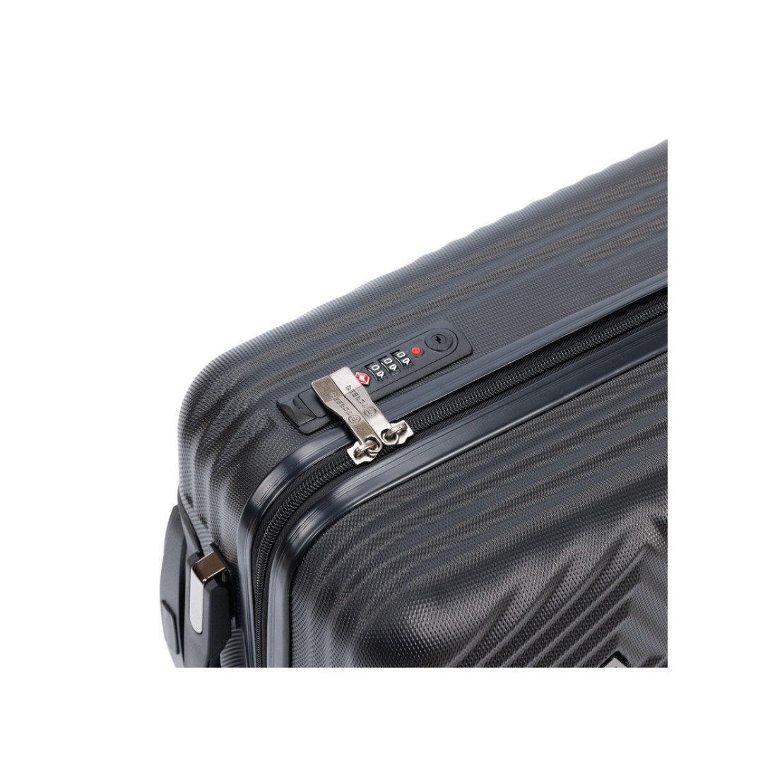 Чемодан TORBER Lama, чёрный, ABS-пластик, 38 х 21 х 55 см, 37 л