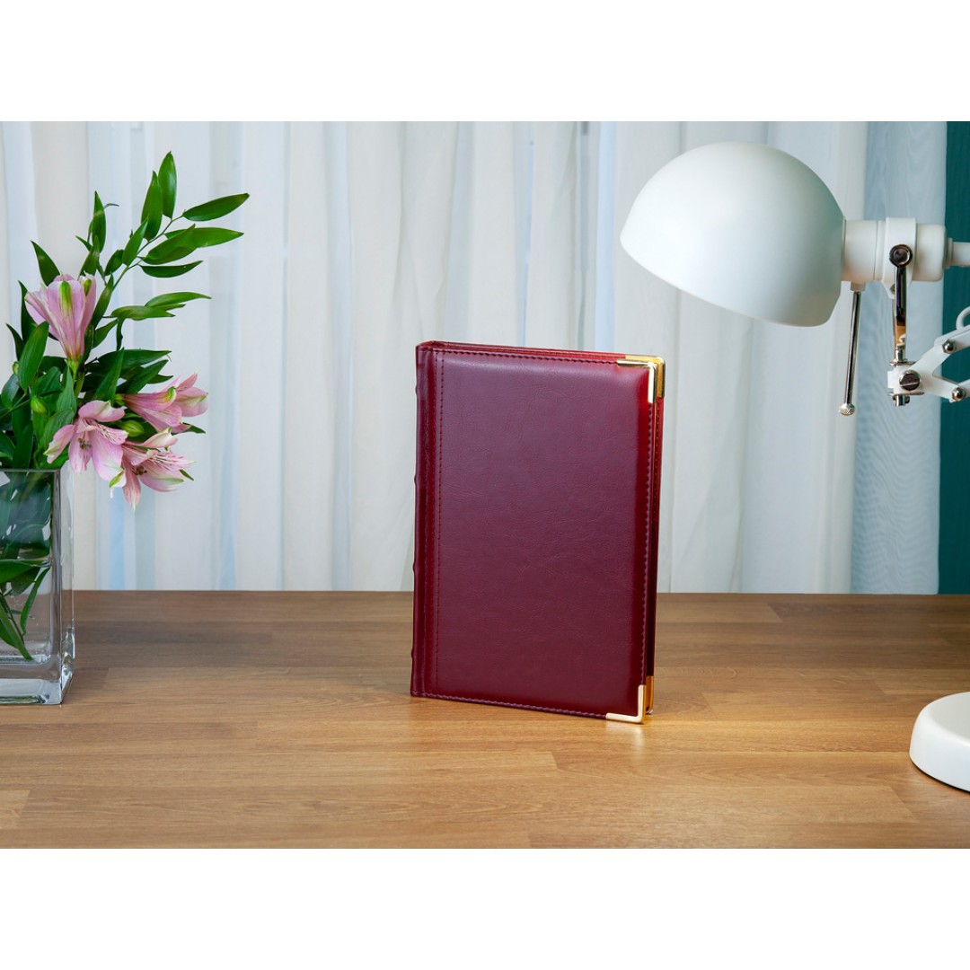 Ежедневник А5 полудатированный «Boss», бордовый