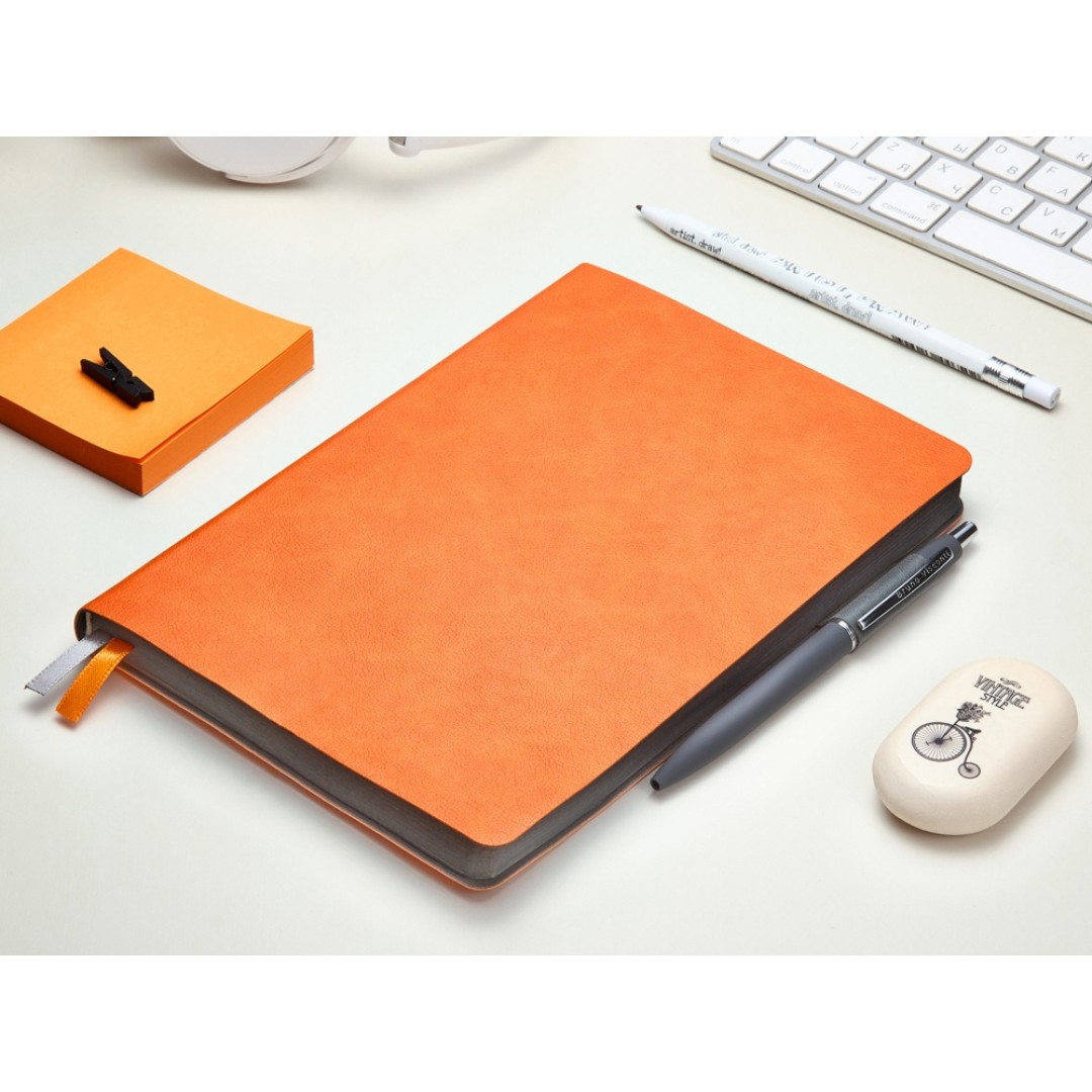 Ежедневник А5 датированный "Boston" 2026, оранжевый с серым обрезом