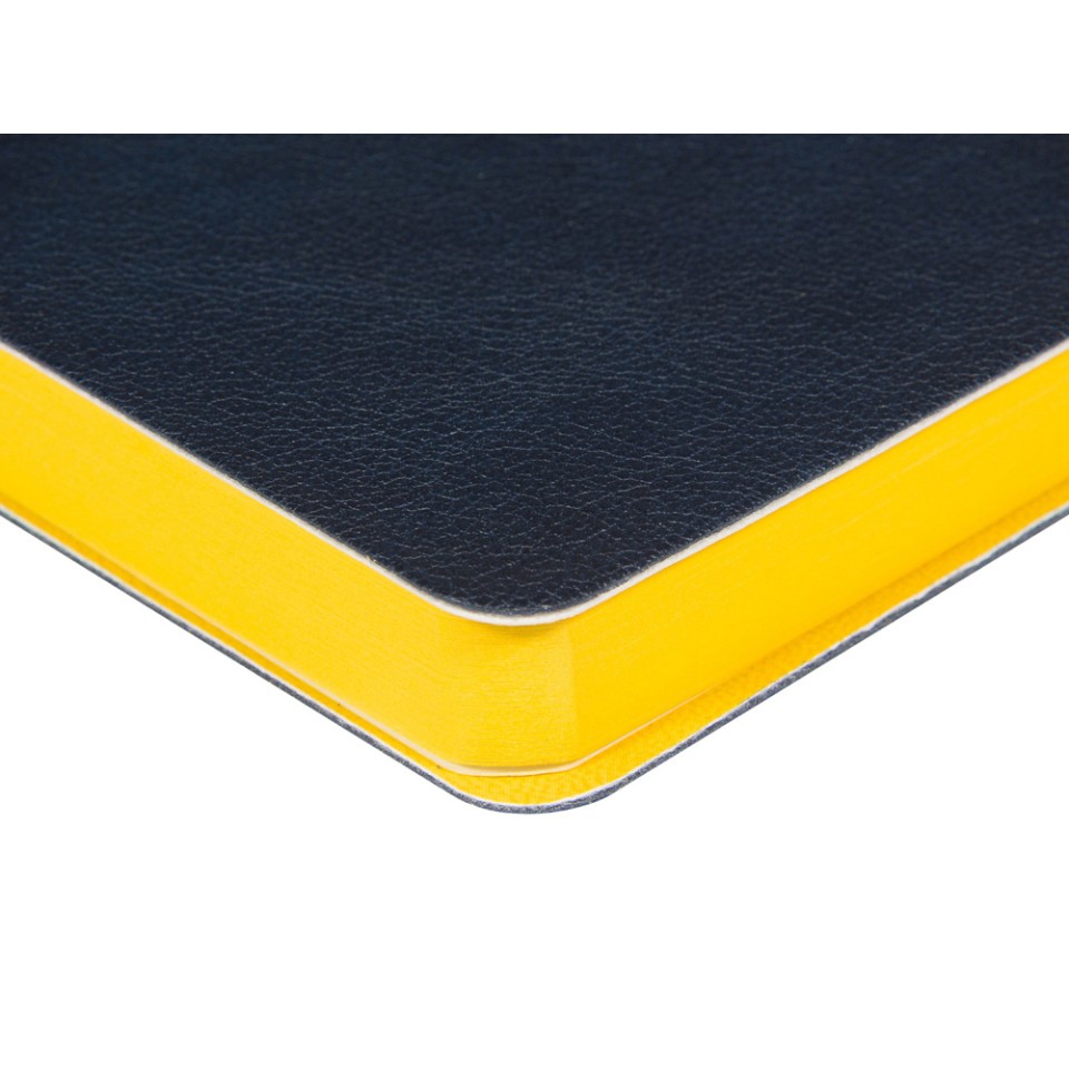 Ежедневник недатированный А5 "Boston", темно-синий (желтый обрез)