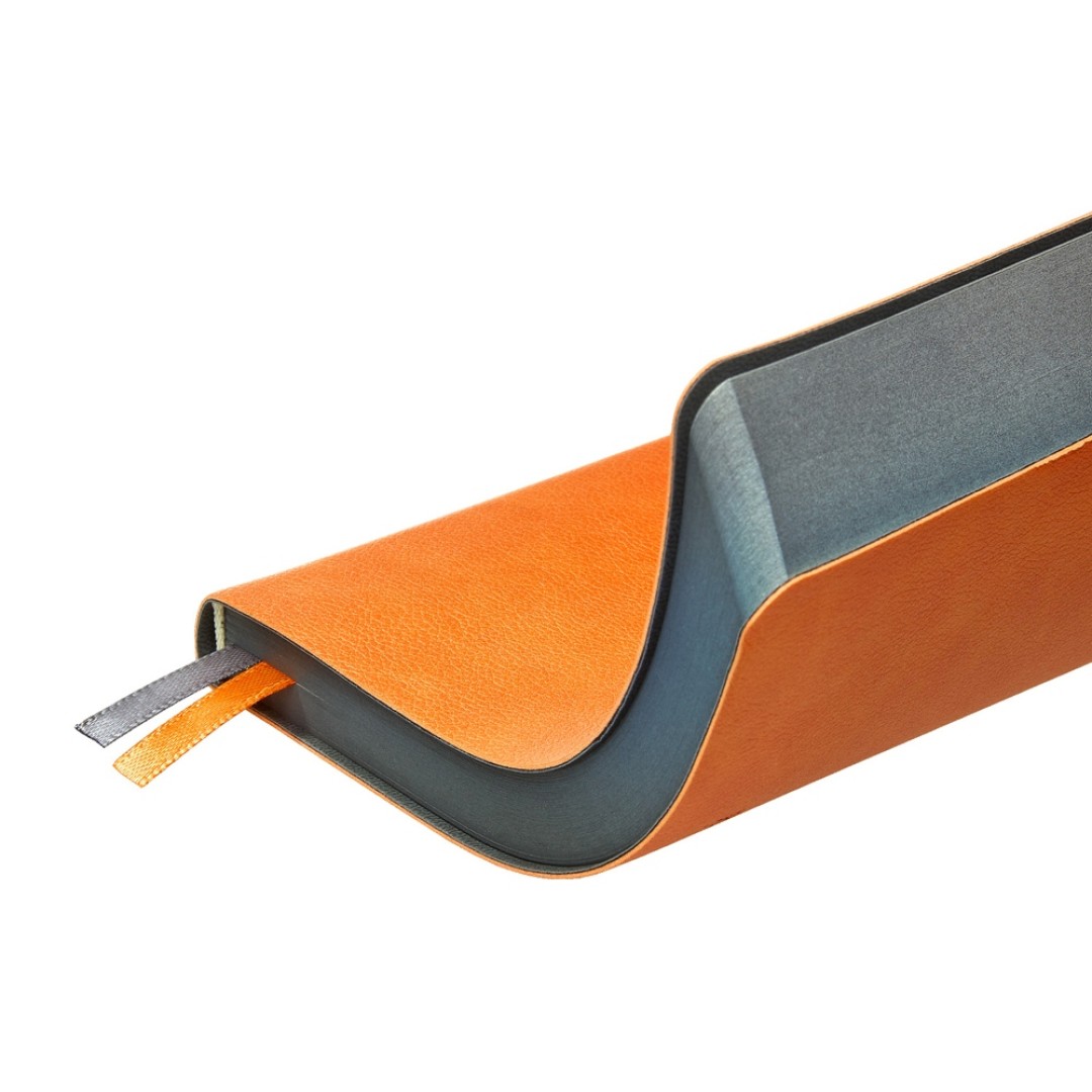 Ежедневник А5 датированный "Boston" 2026, оранжевый с серым обрезом