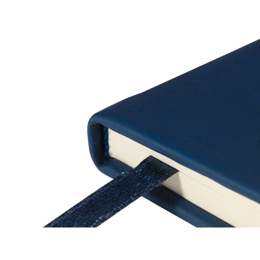 Ежедневник недатированный А5 "Megapolis Velvet New", темно-синий