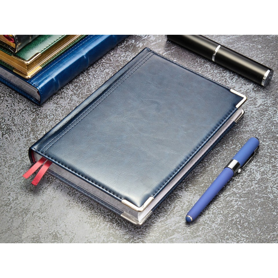 Ежедневник А5 полудатированный «Boss», темно-синий