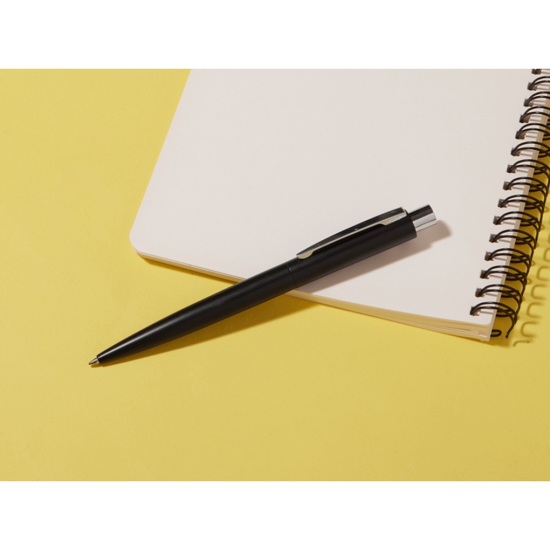 Ручка металлическая шариковая "Lumos Recy", черный