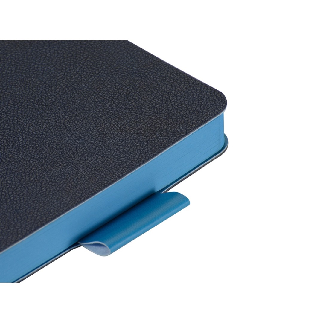 Ежедневник А5 датированный "Boston" 2026, темно-синий с голубым обрезом