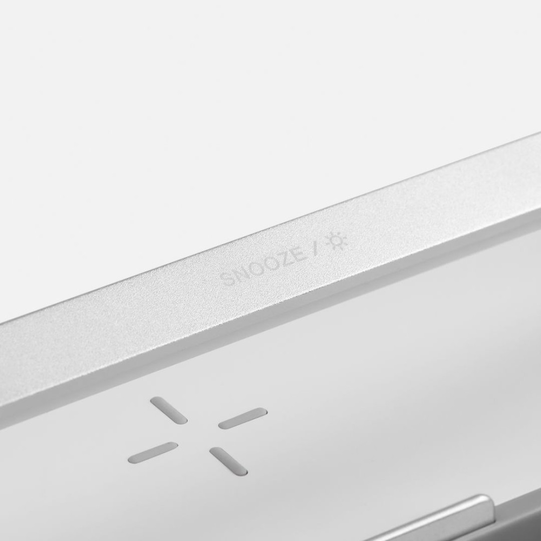 Колонка с часами и беспроводной зарядкой Veske ver.2, серая