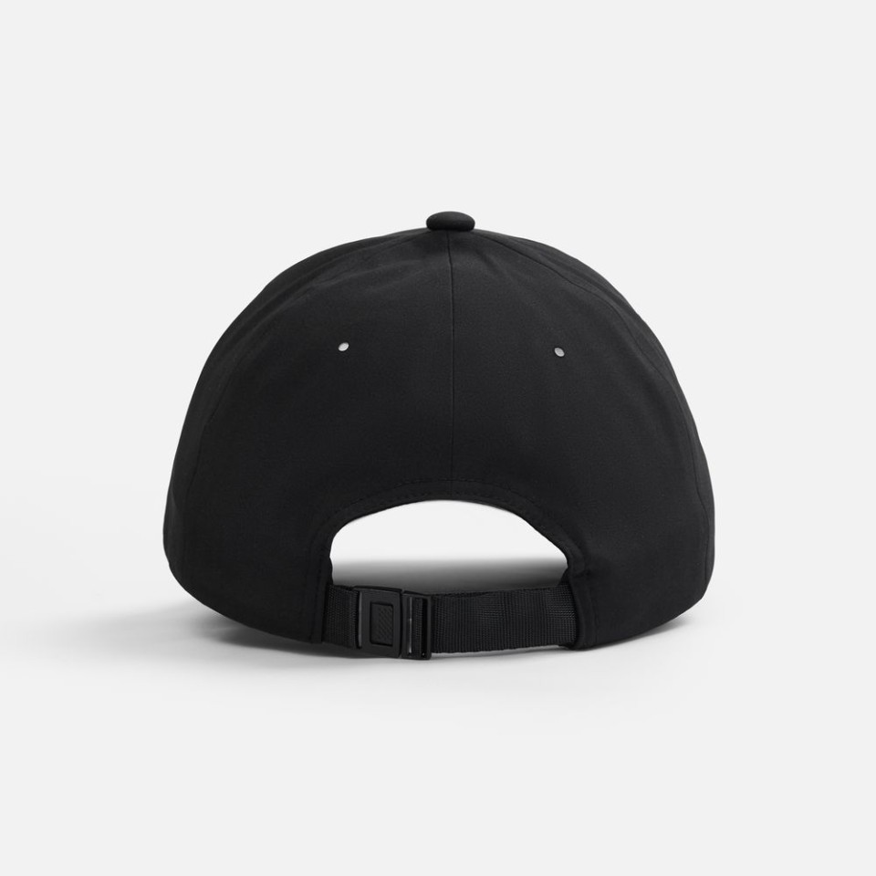 Бейсболка Kosmos, черная