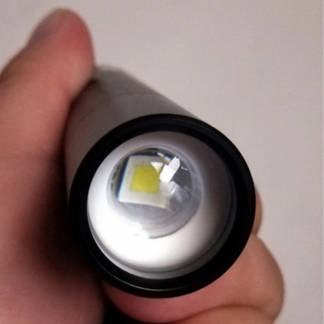 Фонарь Xiaomi BeeBest Zoom Flashlight 1000 Lumens (FZ101)