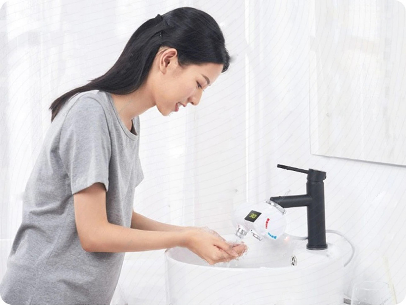 Насадка на кран для нагрева воды Smartda Instant Water Heater Faucet White (HD-JRSLT01)