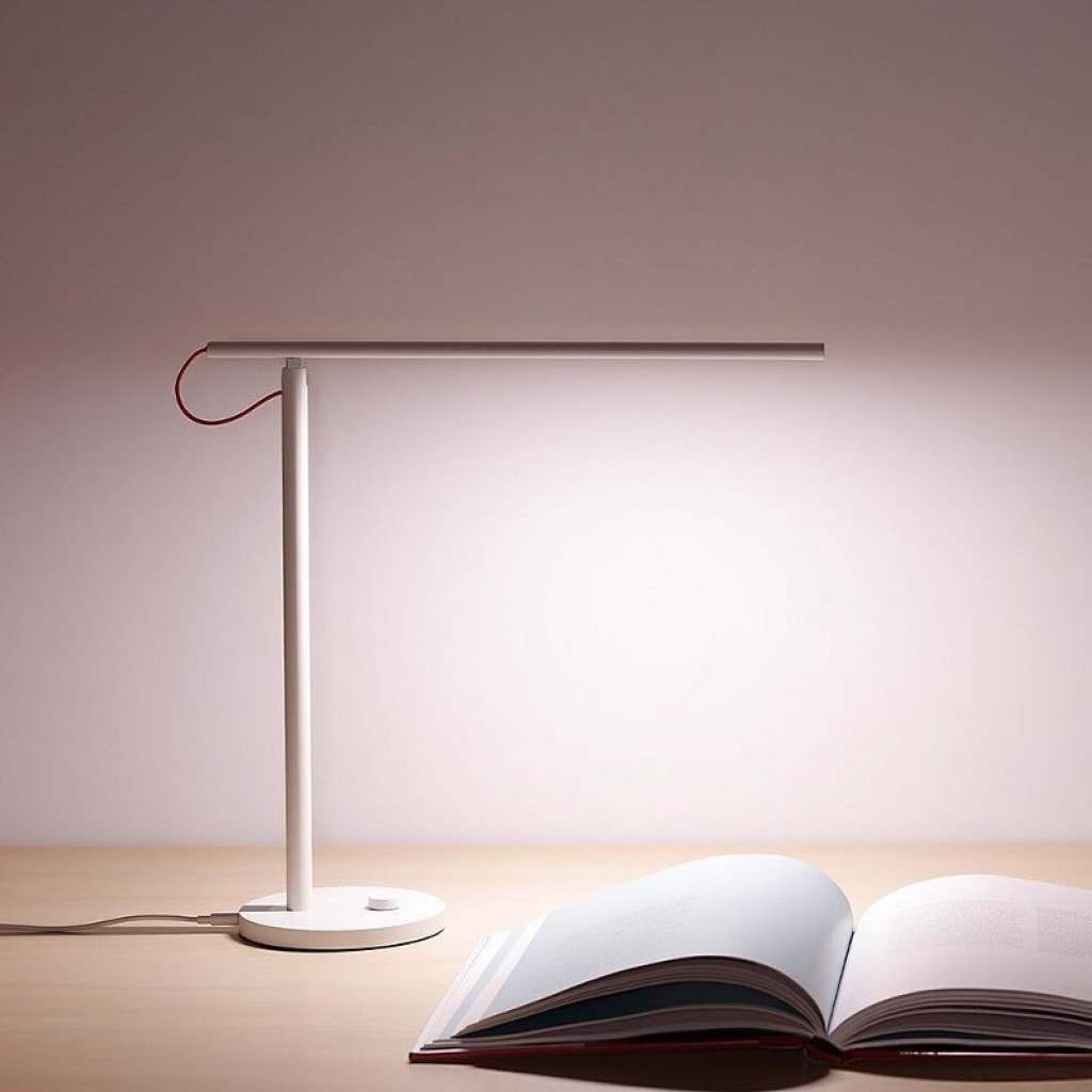 Настольная лампа Xiaomi Mi Smart LED Desk Lamp White (MUE4069CN)