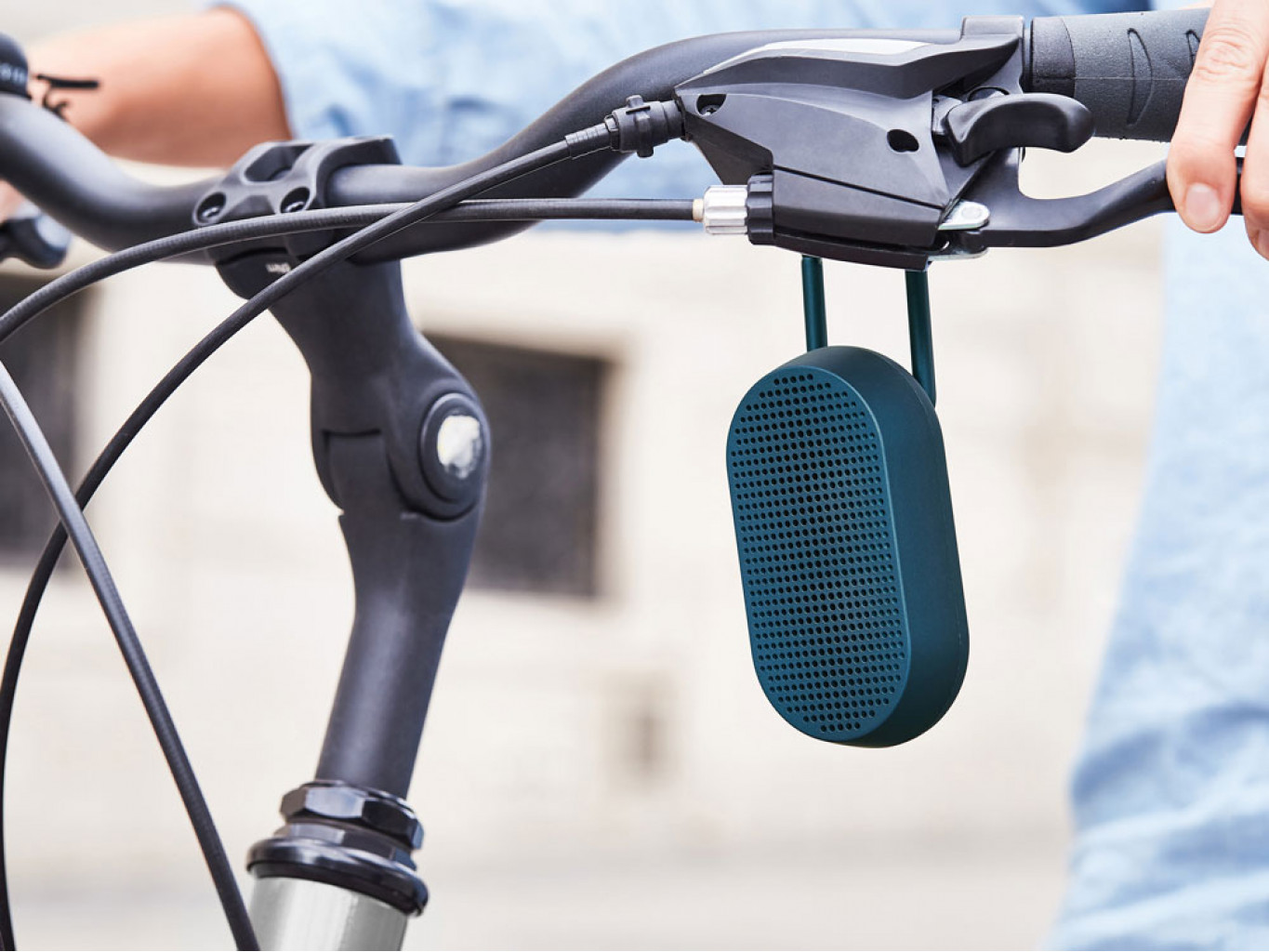 Колонка беспроводная с подставкой Mino T