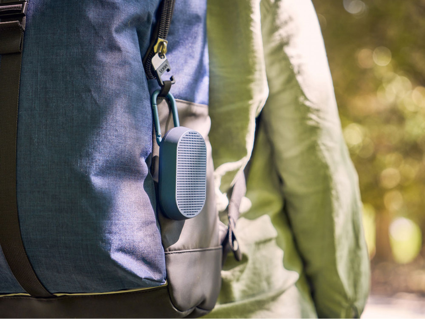 Колонка беспроводная с подставкой Mino T