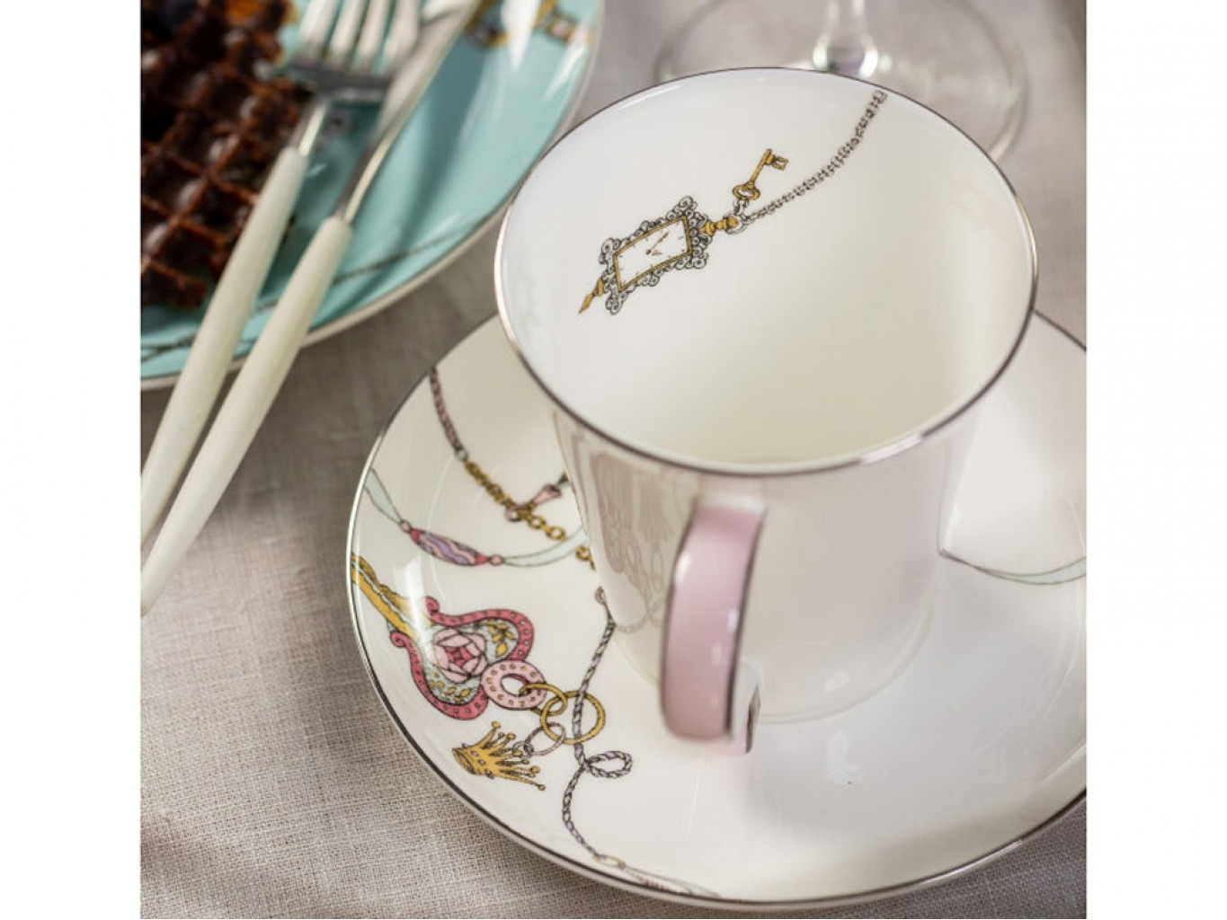 Кружка «CUP ALICE PINK Кружка «CUP ALICE PINK