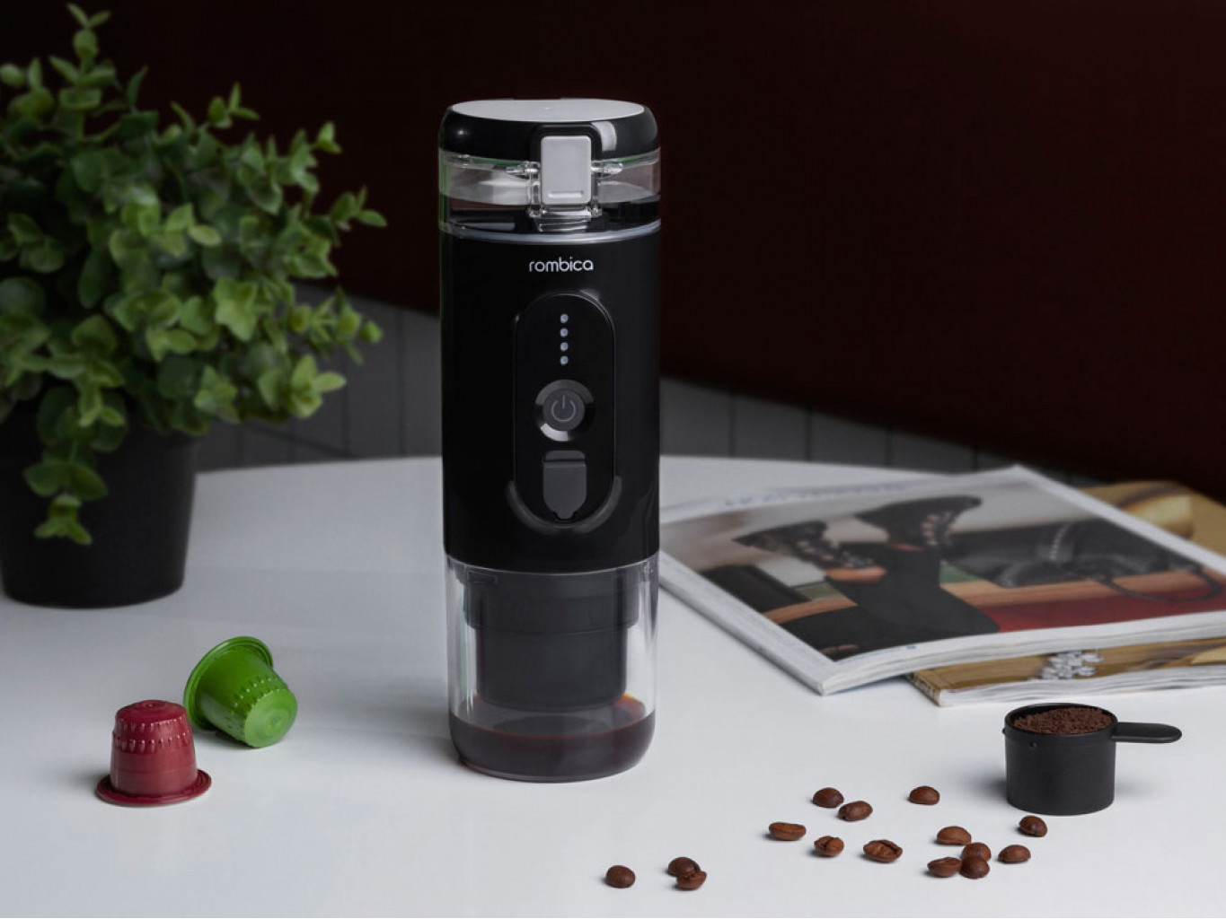 Портативная кофемашина с подогревом «Barista 2» с логотипом Rombica Портативная кофемашина с подогревом «Barista 2» с логотипом Rombica
