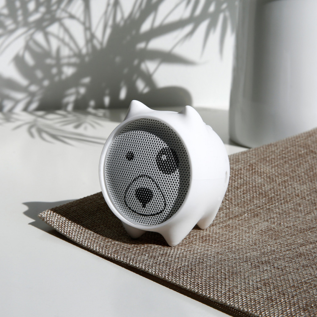 Портативная колонка Baseus Dogz Wireless Speaker E06 (NGE06-02) Портативная колонка Baseus Dogz Wireless Speaker E06 (NGE06-02)