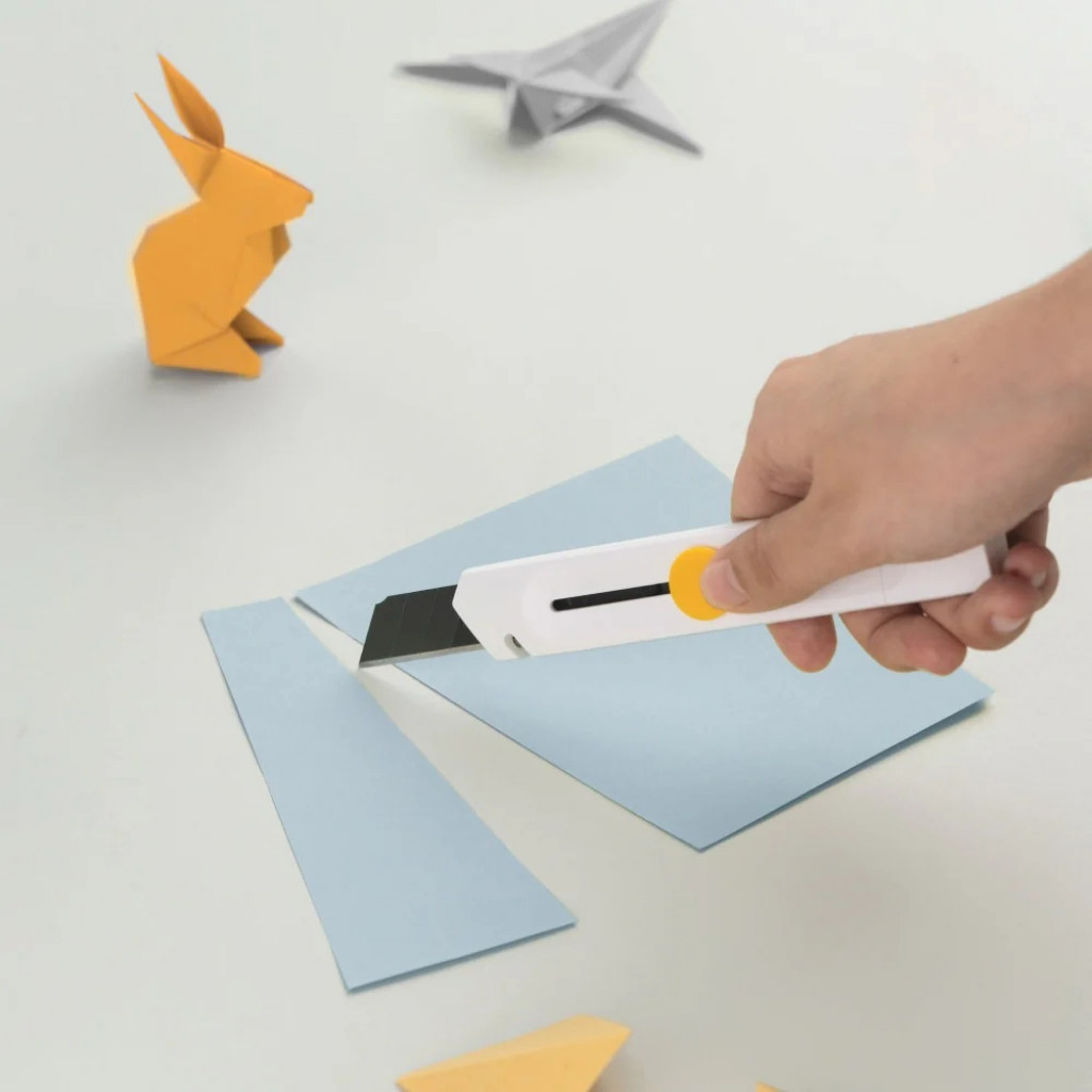 Канцелярский нож Xiaomi HOTO Box Cutter Utility Knife (QWMGD001) Канцелярский нож Xiaomi HOTO Box Cutter Utility Knife (QWMGD001)